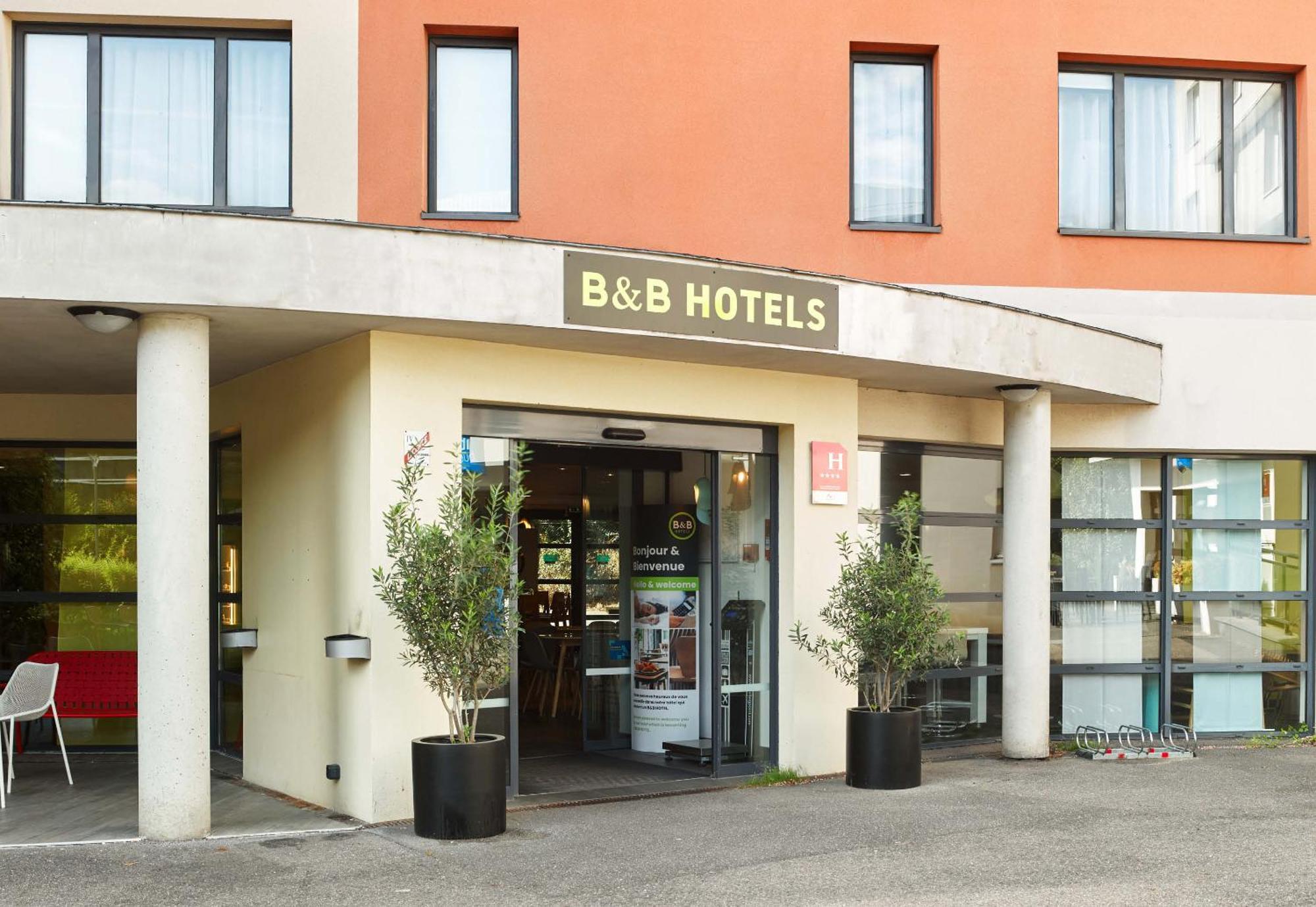 B&B Hotel Velizy Est Esterno foto