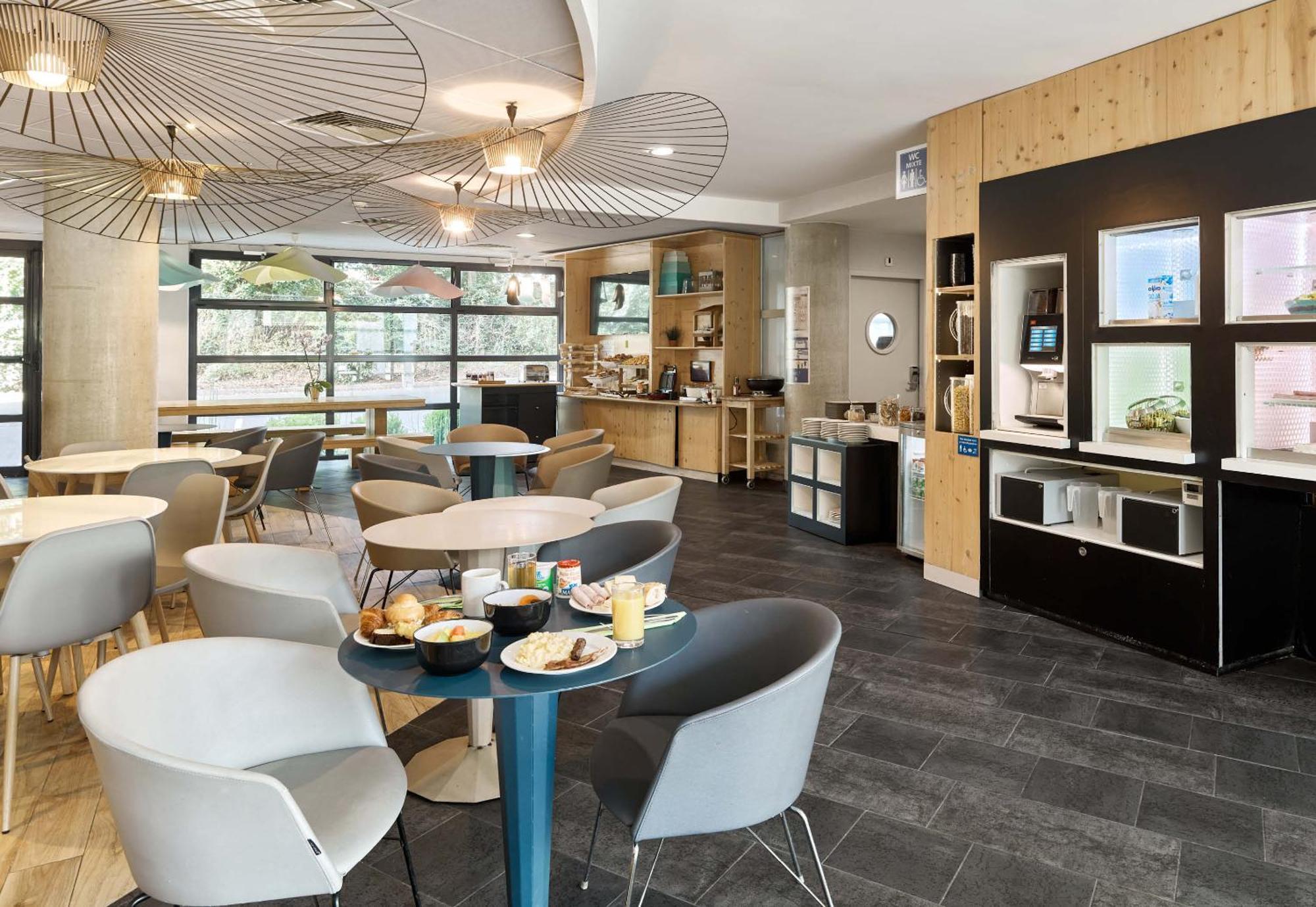 B&B Hotel Velizy Est Esterno foto