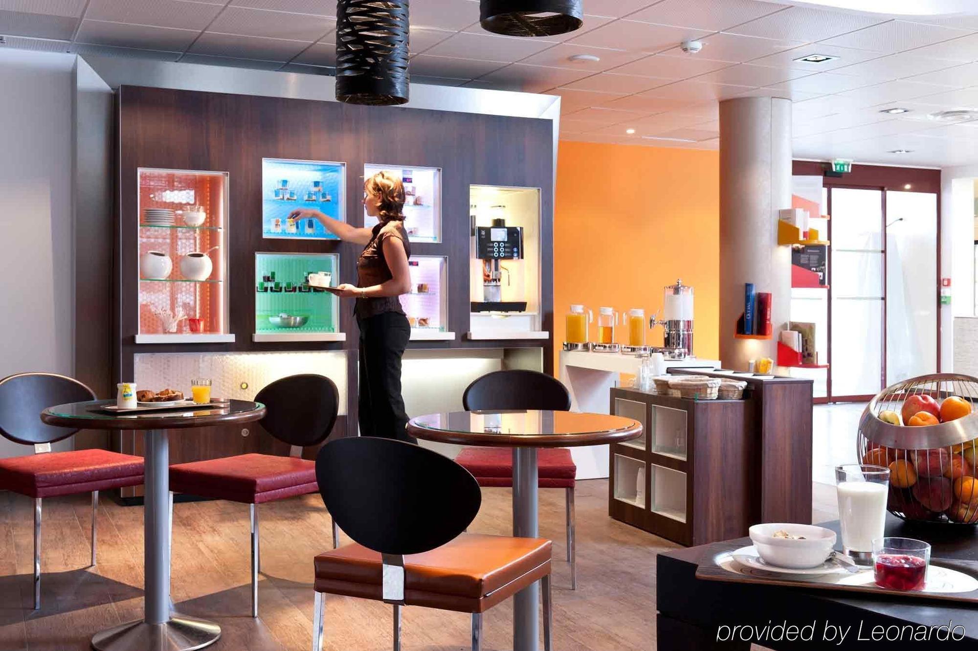 B&B Hotel Velizy Est Esterno foto