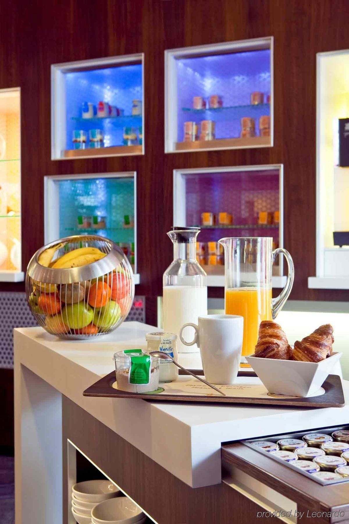 B&B Hotel Velizy Est Esterno foto